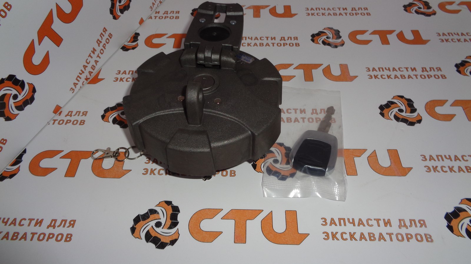 Крышка топливного бака 31M9-02120 экскаватора Hyundai