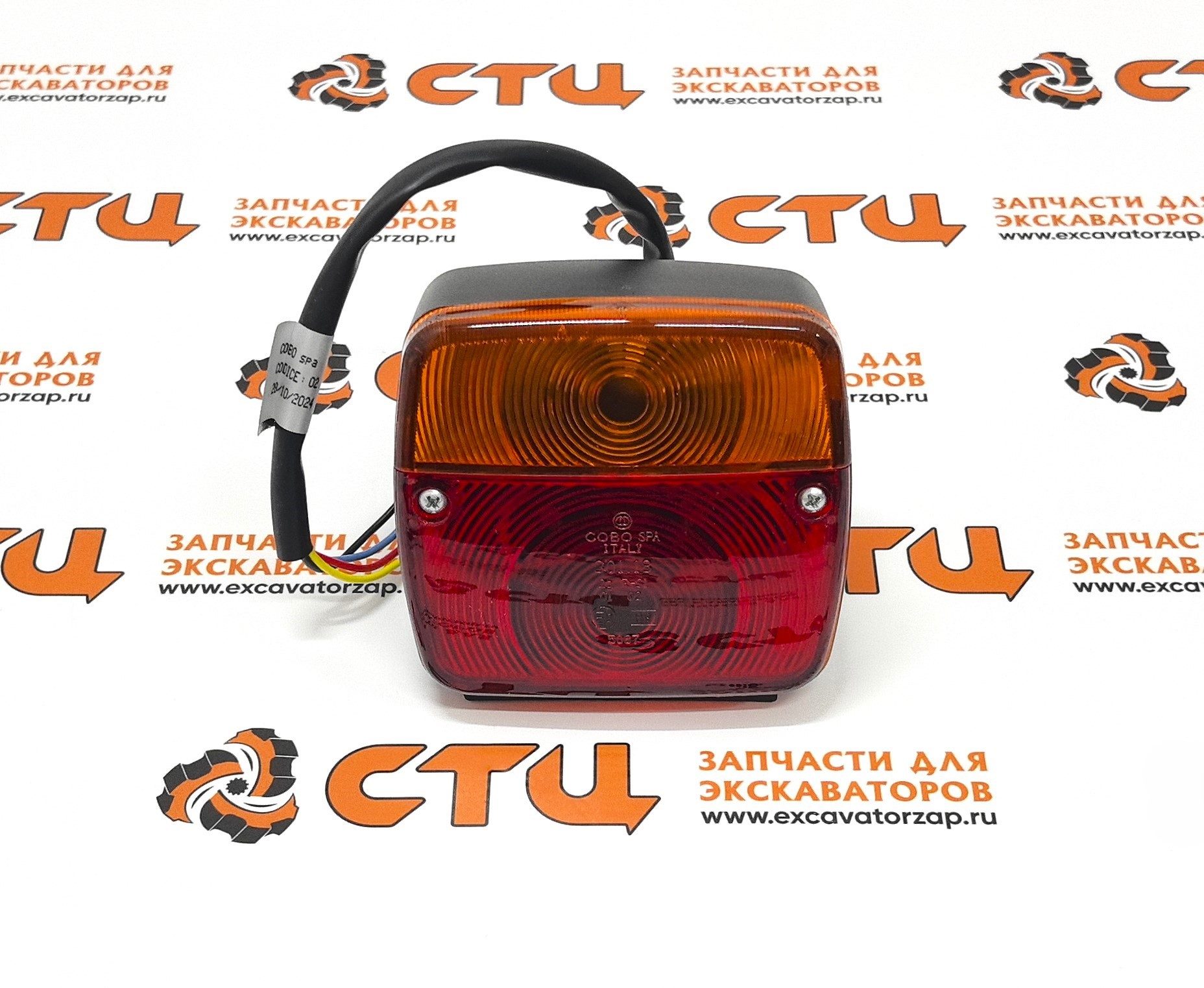 Фонарь 21U4-03820 задний экскаватора погрузчика HYUNDAI H940S