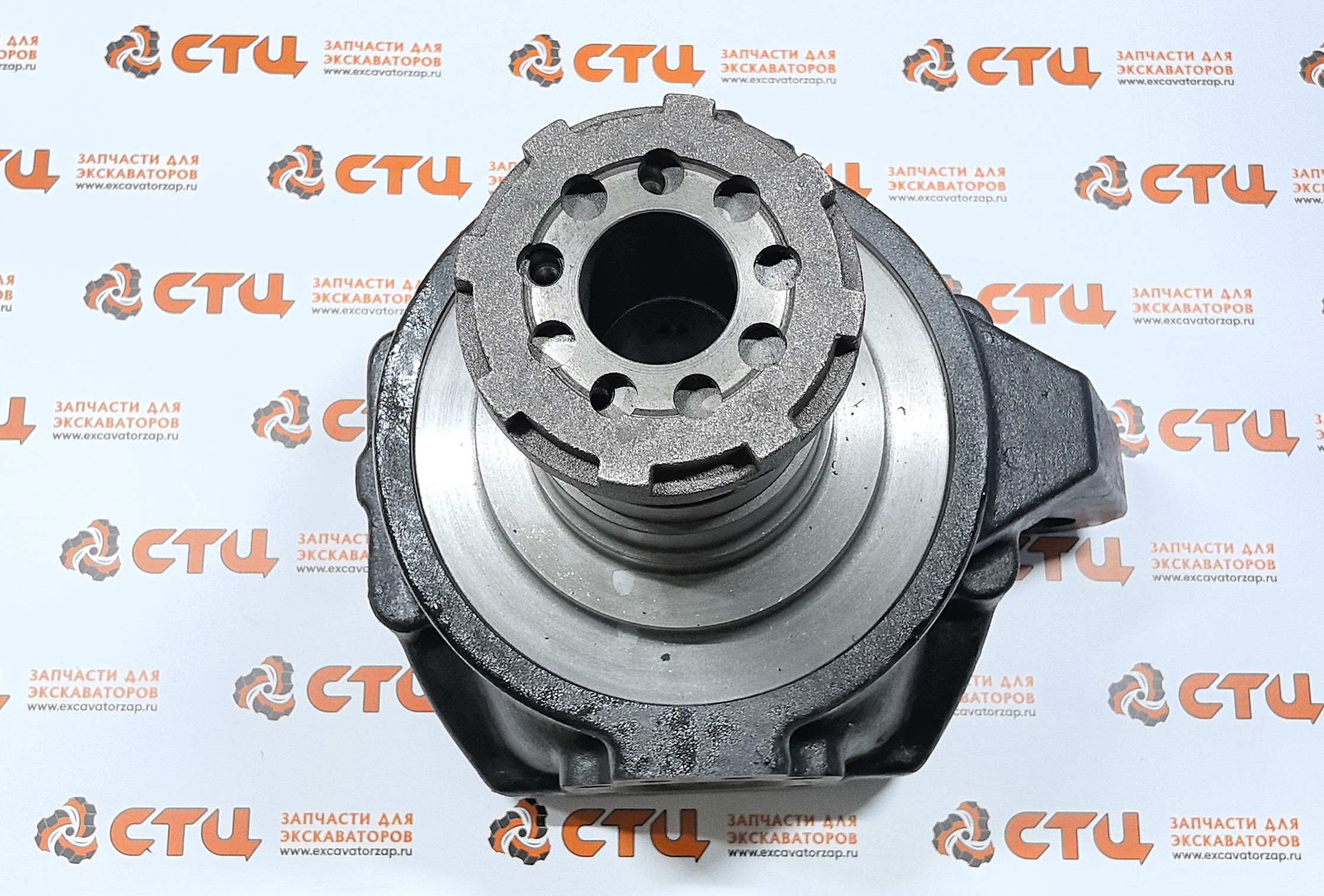 Кулак поворотный 4472.298.227, 4472298227, 4472-298-227 правый моста экскаватора HYUNDAI R200W7, R200W7A, R210W-9